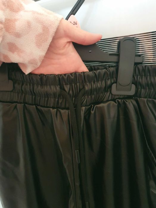 Штани жіночі шкірзам