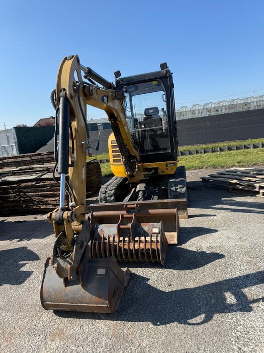 Cat 302.7d  .600 godzin