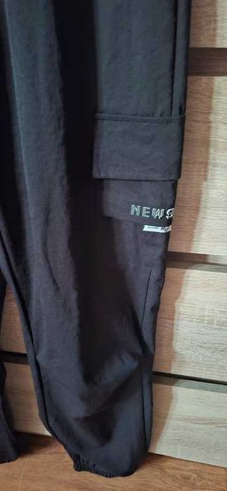 Czarne spodnie dresowe bojówki L/XL 40/42 cargo wysoki stan