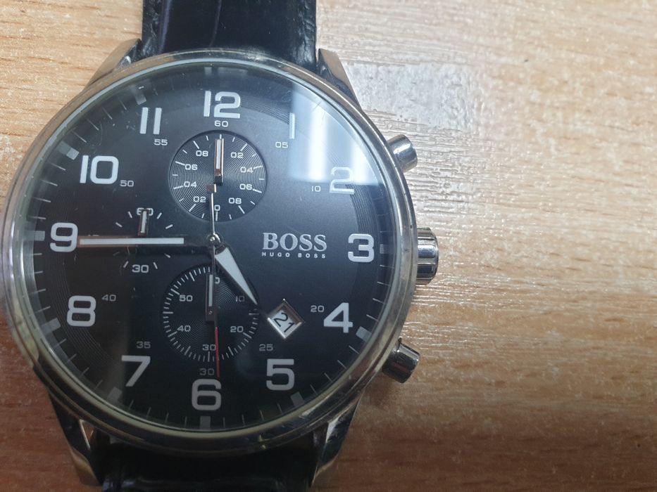 Наручний годинник