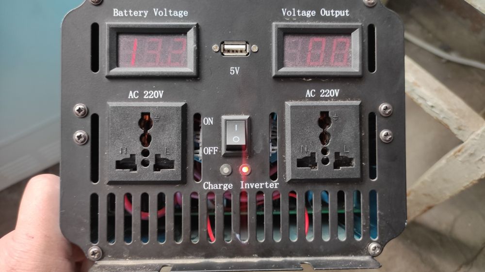 Продам инвертор 5000ват