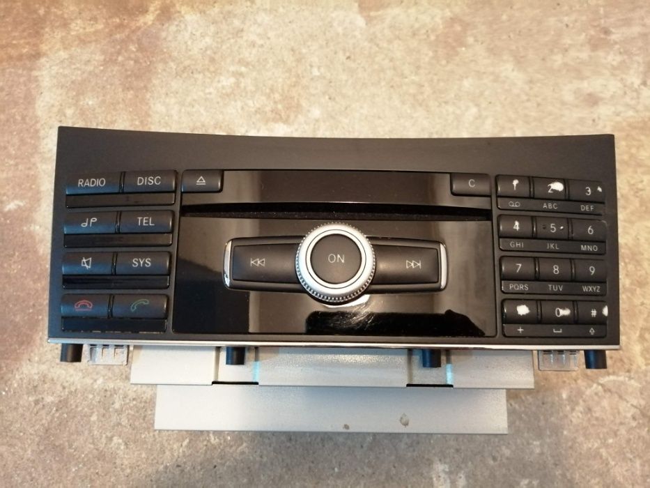 Mercedes-Benz E W212 Radio CD Player