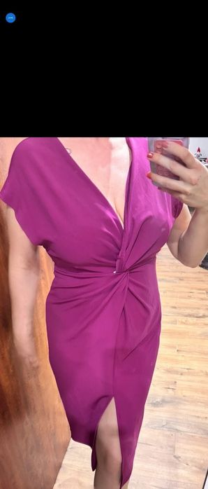 Sukienka maskująca brzuch