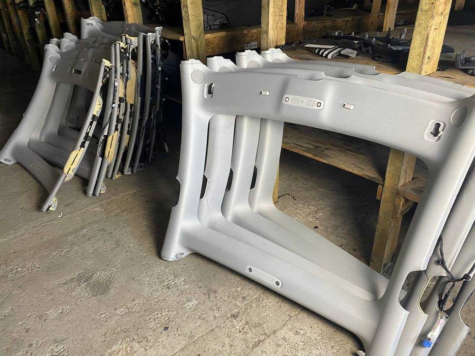 Капот Tesla Model 3 білий синій графіт