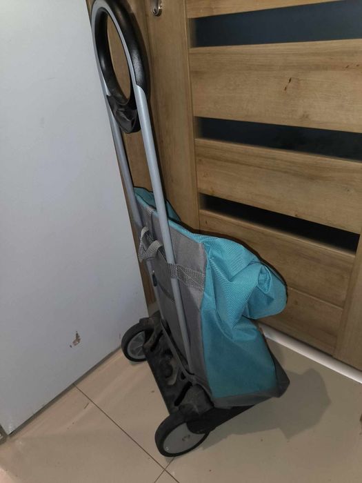 Walizka na kółkach mało używana