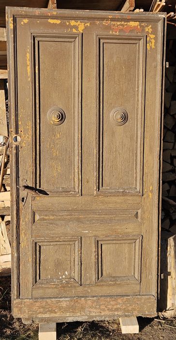Stare drzwi drewniane