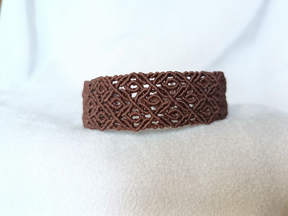 Плетений браслет макраме. Браслет з ниток. Подарунок