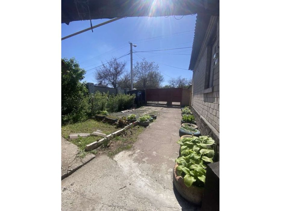 Продаж. 1/2 будинку в тихому центрі ( район Астри)