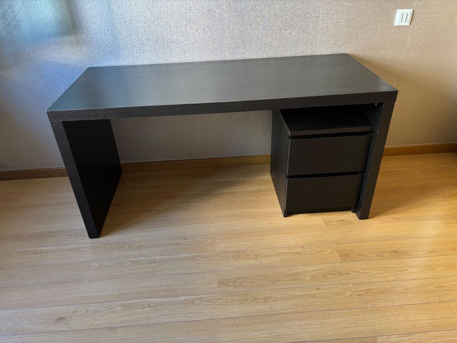 Secretária IKEA Malm + módulo de gavetas