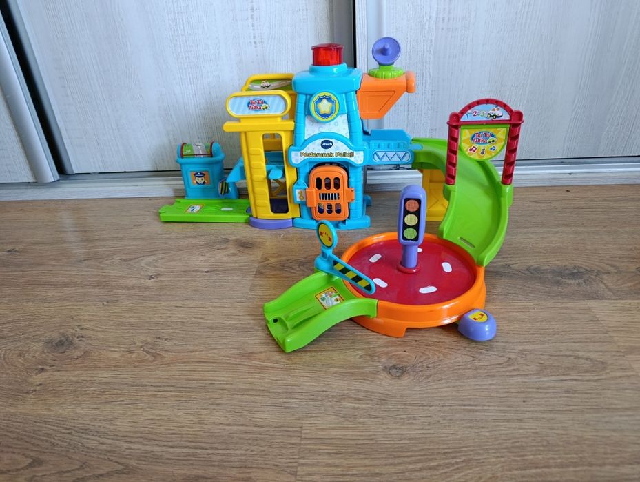VTech Posterunek Policji TUT TUT AUTKA