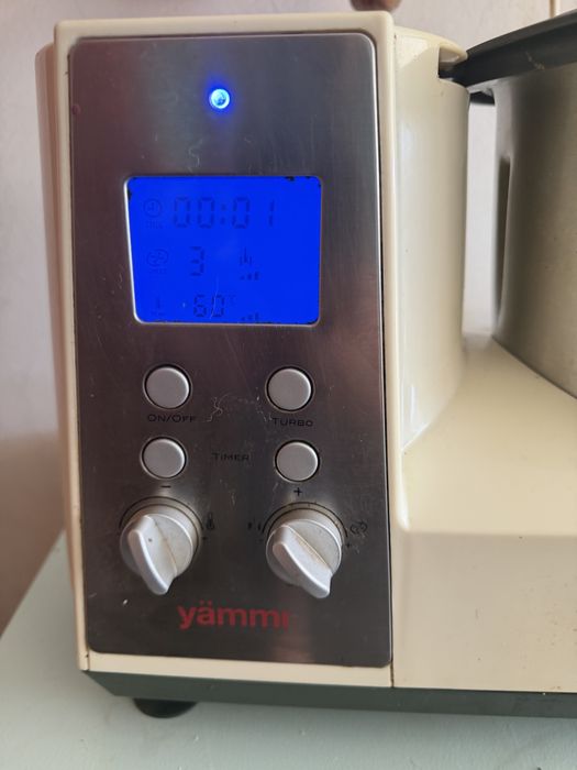 Yammi - robot de cozinha