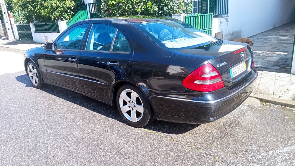 Vendo Mercedes E 220