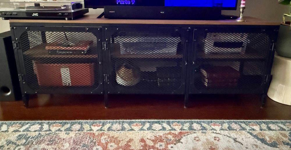 Rack TV 3 portas IKEA FJÄLLBO
