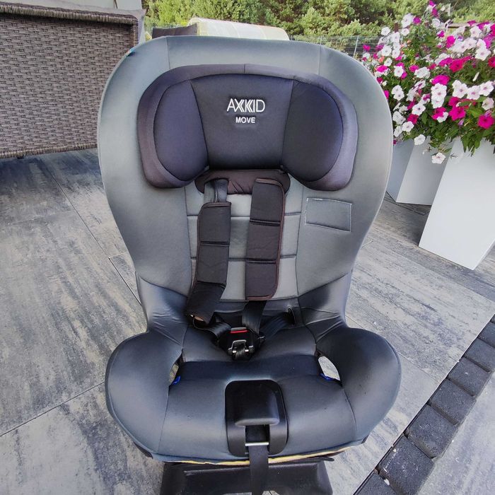 Axkid Move - fotelik samochodowy 9-25 kg