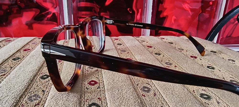Oprawki David Beckham DB 7020 stan idealny.