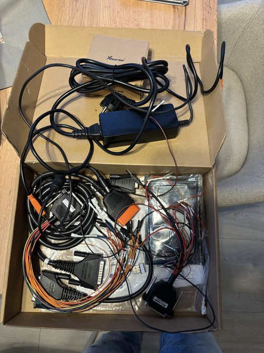 Xhorse Multi-PROG – Programator ECU/TCU, EEPROM, MCU + 13 adapterów IMMO4