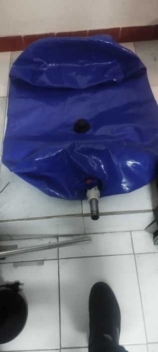 Reservatório "Bexiga" com capacidade para 100L