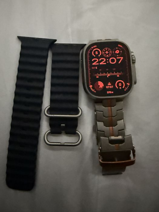 Apple Watch Ultra 1 (49 mm, Titanium, GPS + Cellular)