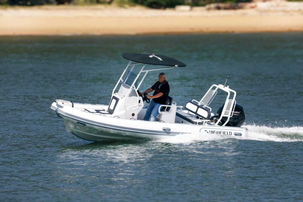 RIB Highfield Sport 560 - turystyczna łódź motorowa