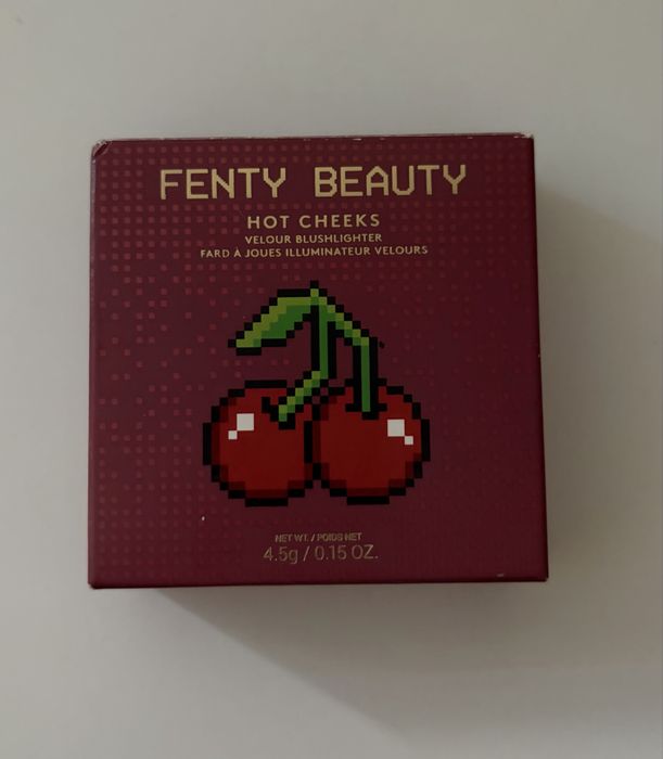 Sprzedam limitowany róż rozświetlający marki Fenty Beauty