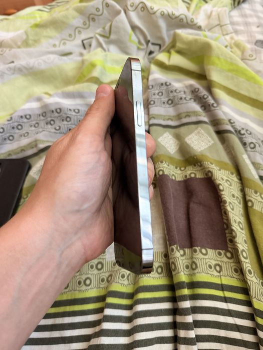 Продам iphone 12 pro