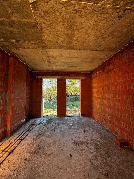 Продаж сучасного двоповерхового будинку в с. Бірки, вул. Львівська