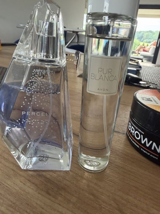 Avon percive i pur blanca
