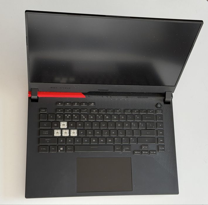 Asus Rog Strix G513IH