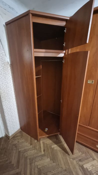 Продам меблі в добрі руки