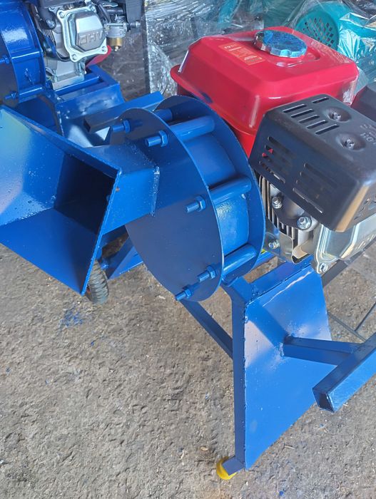 Щіпоріз гілкоріз веткорез бензиновый7л/с или электродвигатель 220\380