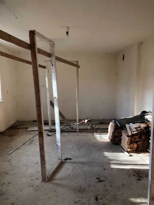 Продаж  садового  будинку