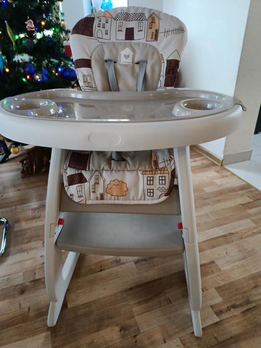 Krzesełko do karmienia Caretero