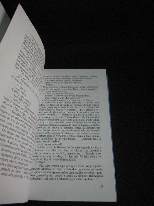 Livro Os Pássaros da Morte Mo Hayder