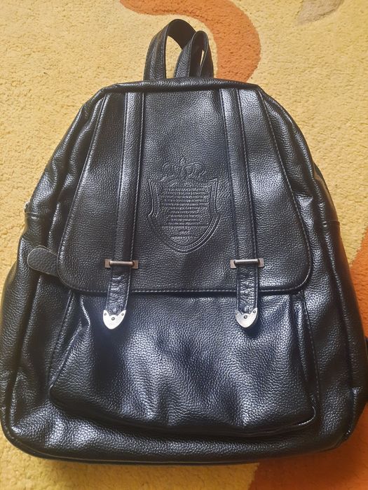 Шкільний рюкзак для дівчинки