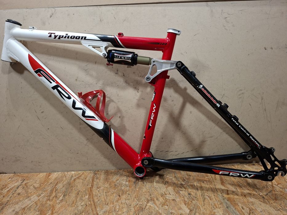 Rama Full FRW Typhoon Manitou Radium trek specialized