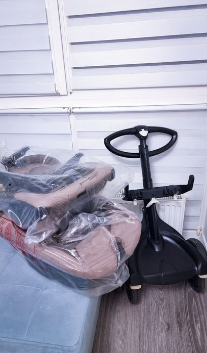 Коляска Dsland 2в1 у відмінному стані.Найнижча ціна в такому стані!