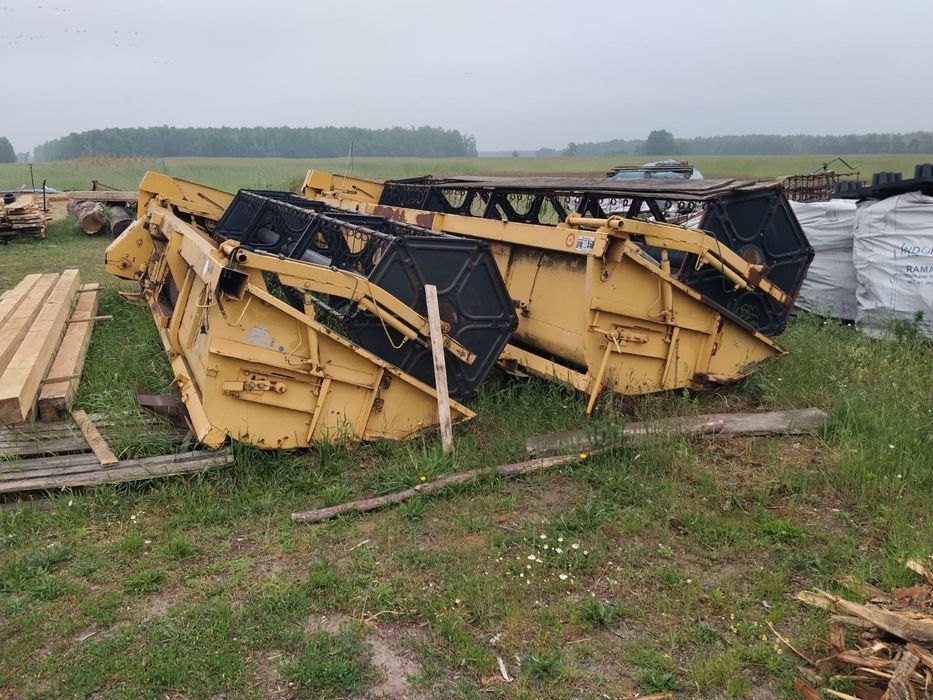 Heder 5.18 i 6.10 Wózek New Holland.