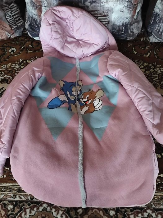 Пальто для дівчинки