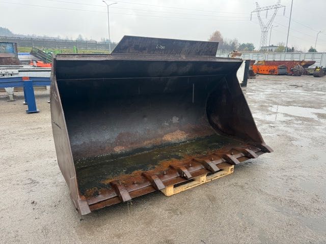 Liebherr l 564/566 łyżka do ładowarki używana