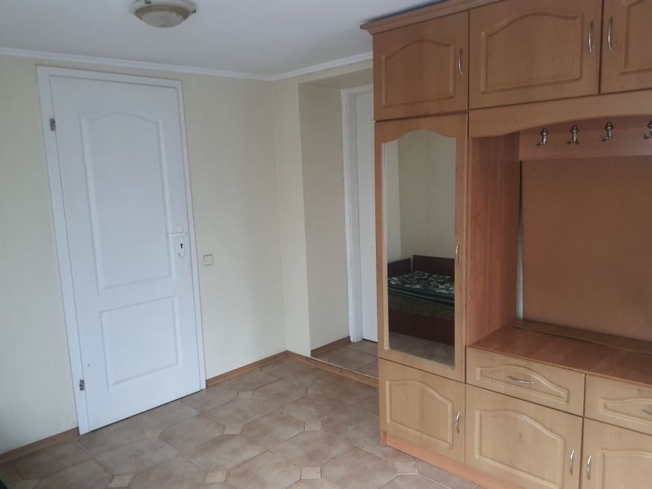 Будинок в смт.Володарка, 4 кімнати.