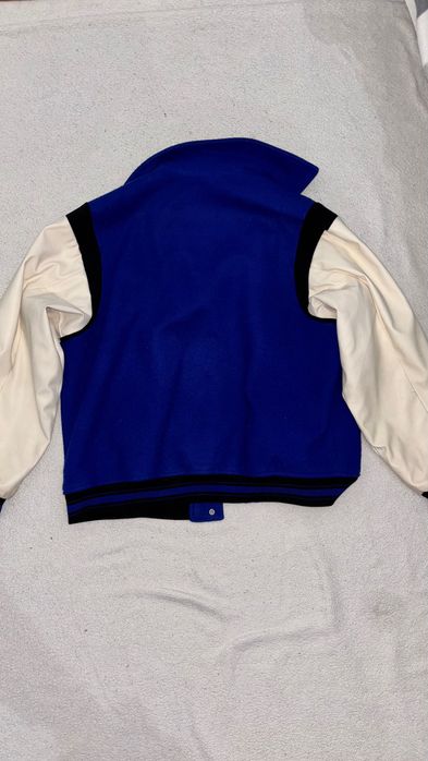 Casaco estilo baseball