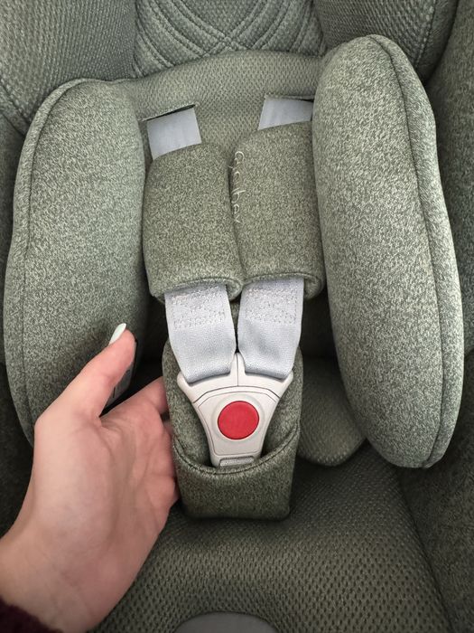 Автокрісло Cybex Cloud T i-Size plus Leaf Green