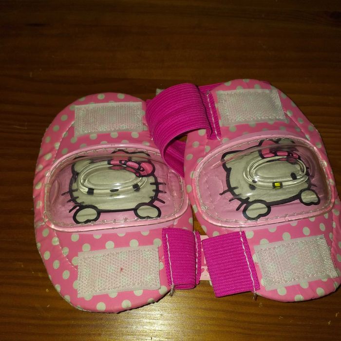 Capace + cotubeleiras  criança  hello kitty