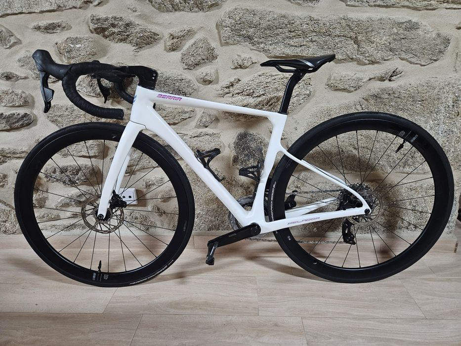 Bicicleta de Estrada Carbono Berria