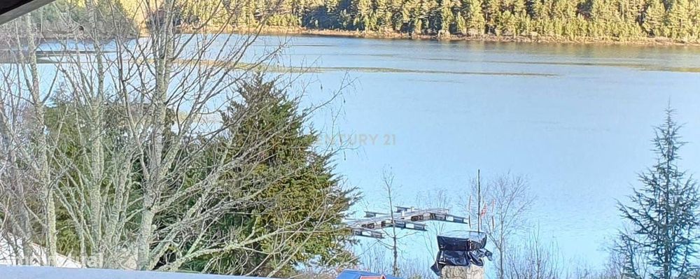 Moradia T4 como nova com piscina, na zona Gerês! e acesso ao Rio