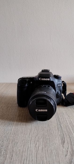 Sprzedam aparat Canon EOS 80D