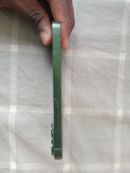 Vendo ou troco este iphone 13 mini