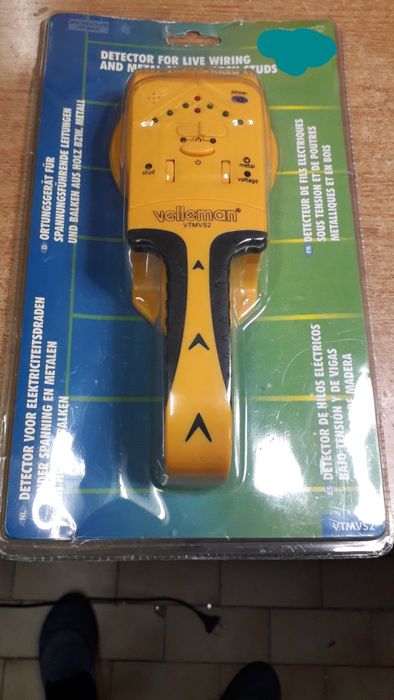 Detector de metais/madeira portátil. 100% NOVO