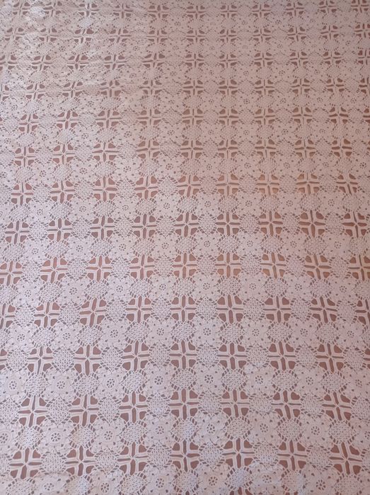 Toalha de mesa em crochê