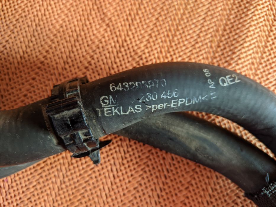 Патрубки пічки Opel Astra H Z19DT 1.9CDTI